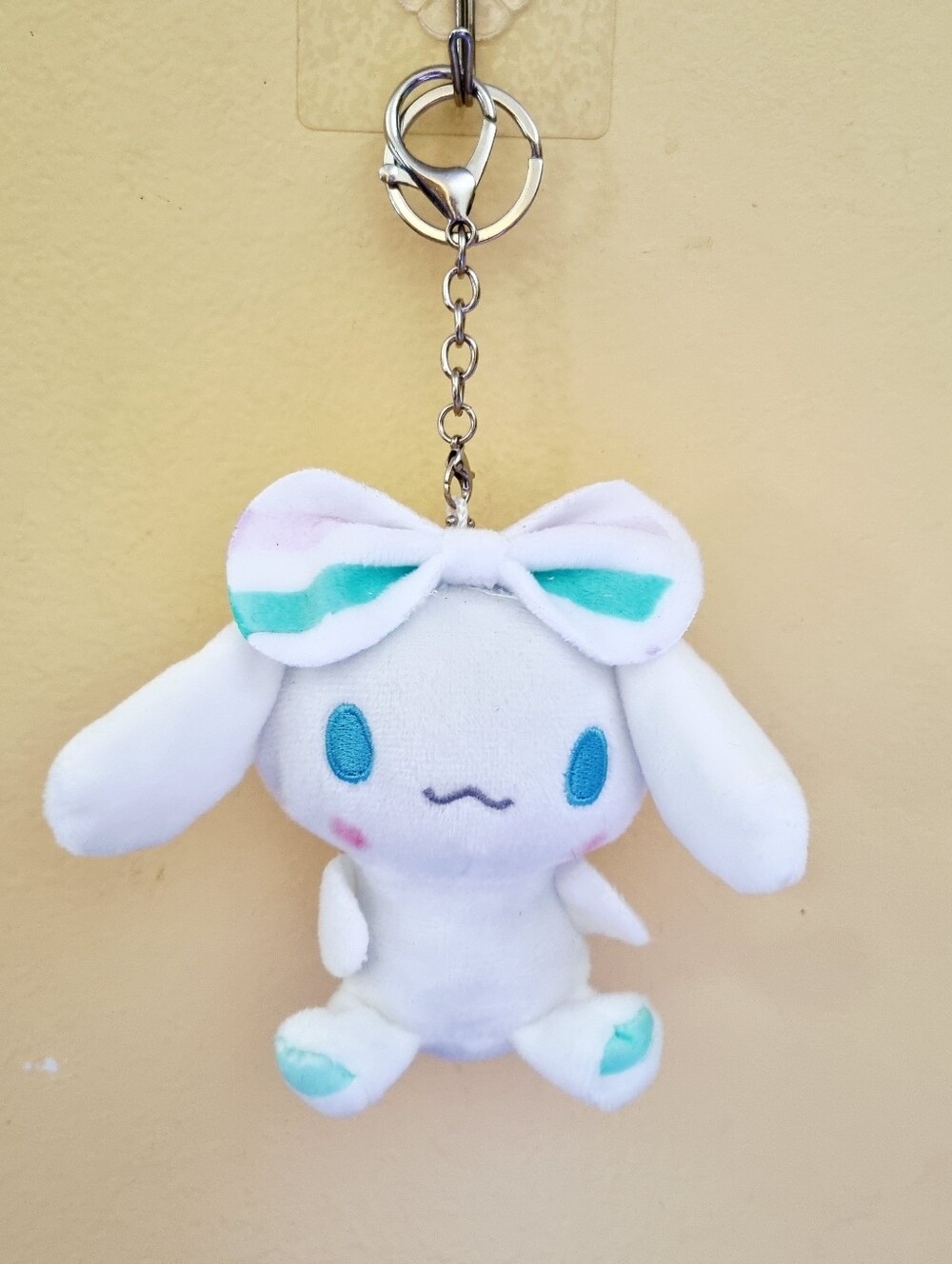 Sarino Cinnamoroll Bag Clip-On Keychain Soft Plush Stuffed Animal Plushies Toy